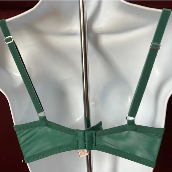 Victoria’s Secret Dream Angels Demi Lot (2) Lace Buste Underwire Bras 32DD - Picture 4 of 8